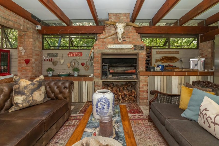 4 Bedroom Property for Sale in Wilgenhof Free State